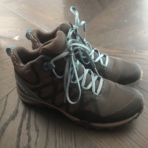Merrell Hiking Boots 🥾